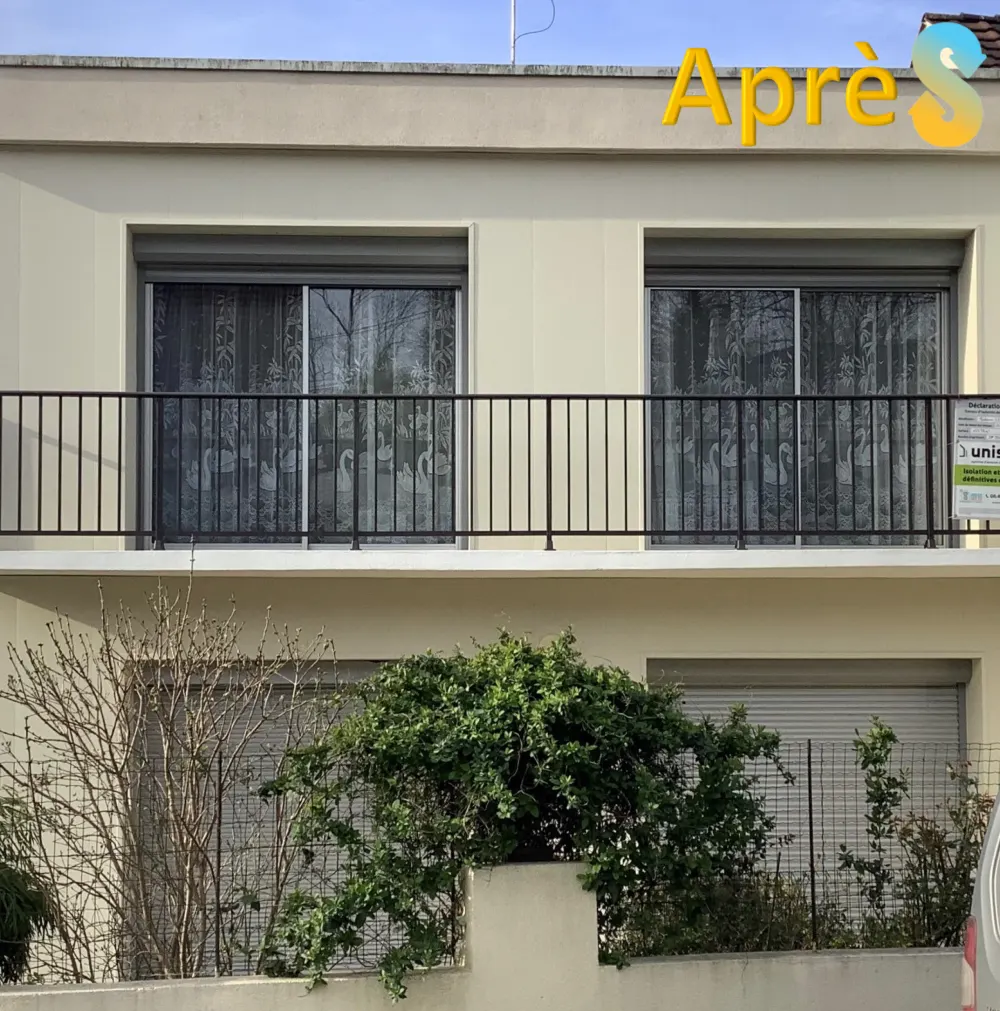 Après travaux : façade sur rue avec balcon